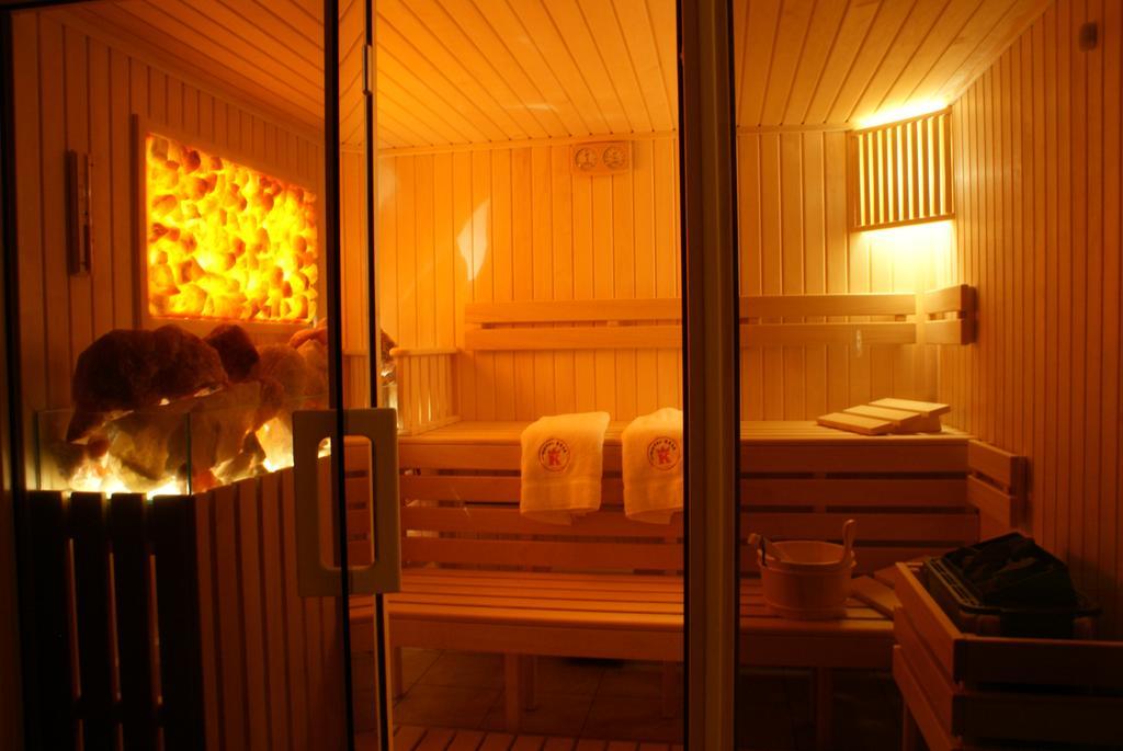 Hotel Krak Myślenice Eksteriør bilde
