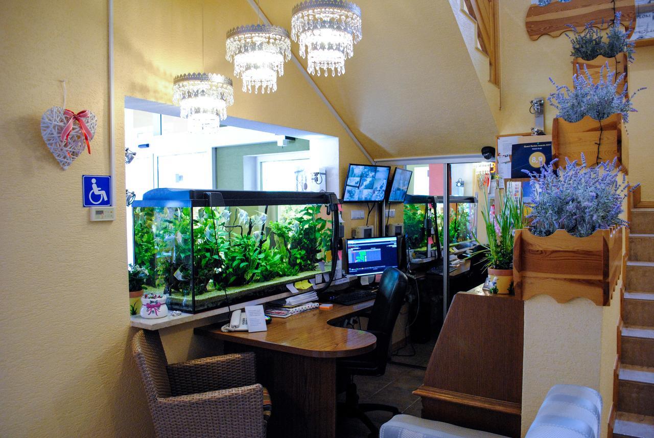 Hotel Krak Myślenice Eksteriør bilde