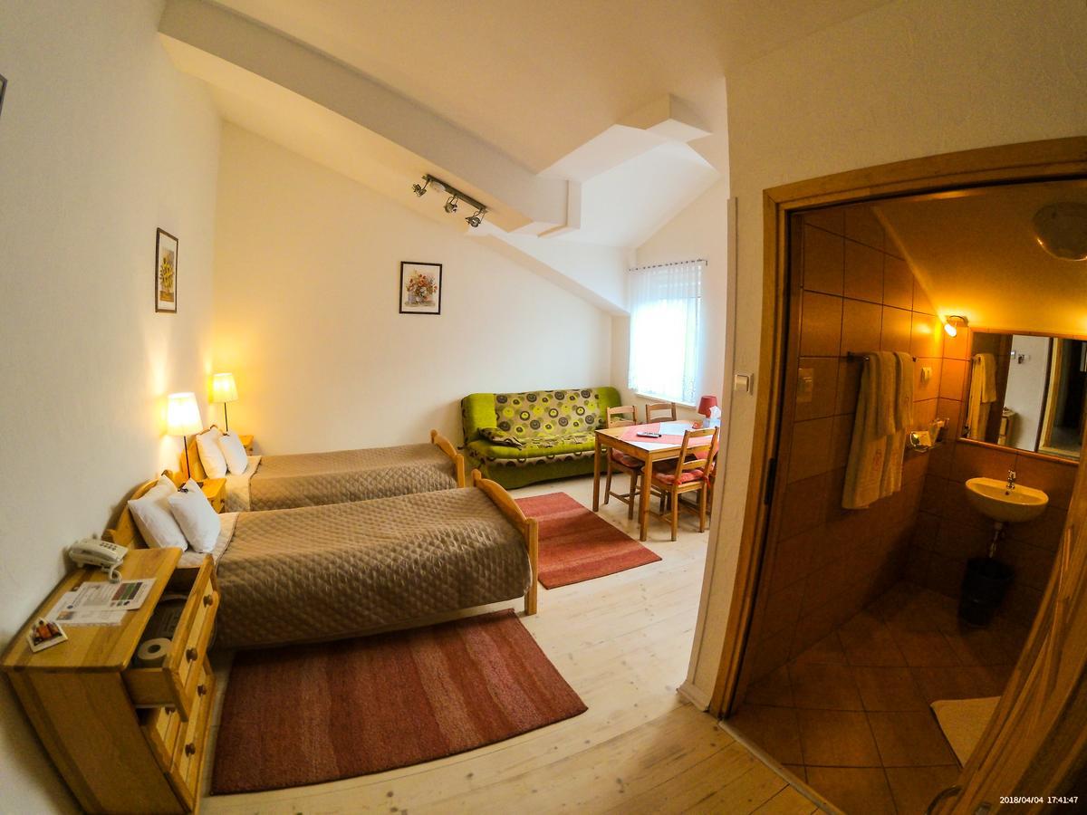 Hotel Krak Myślenice Eksteriør bilde
