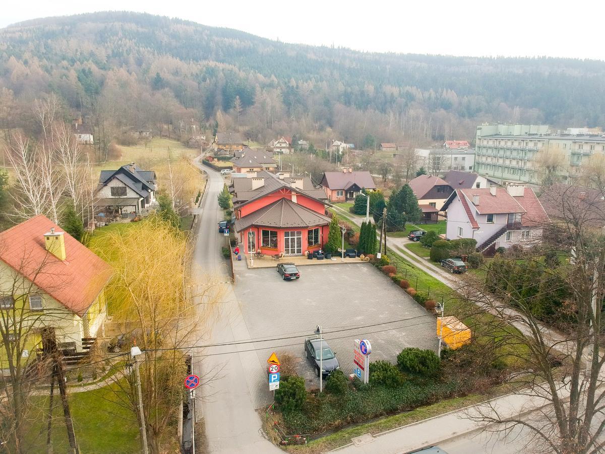 Hotel Krak Myślenice Eksteriør bilde