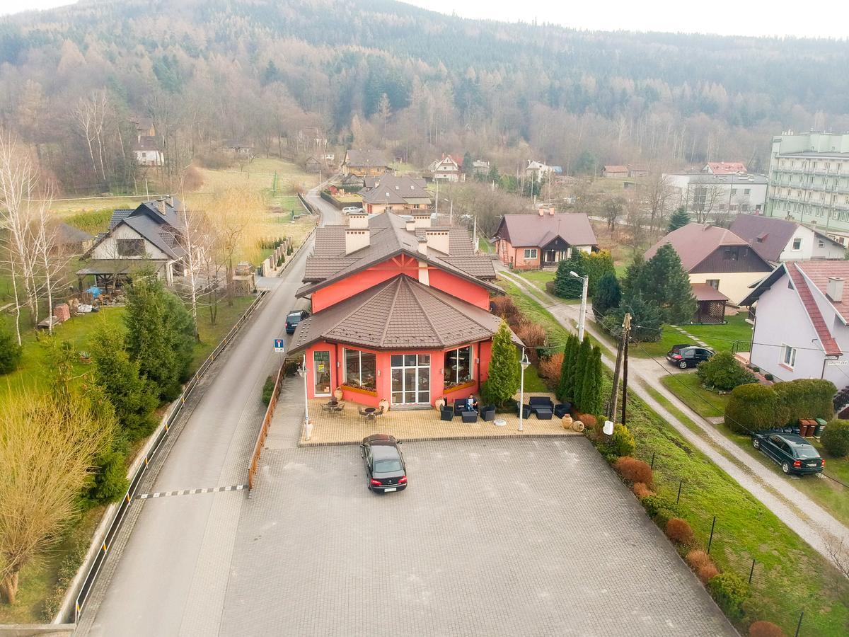 Hotel Krak Myślenice Eksteriør bilde